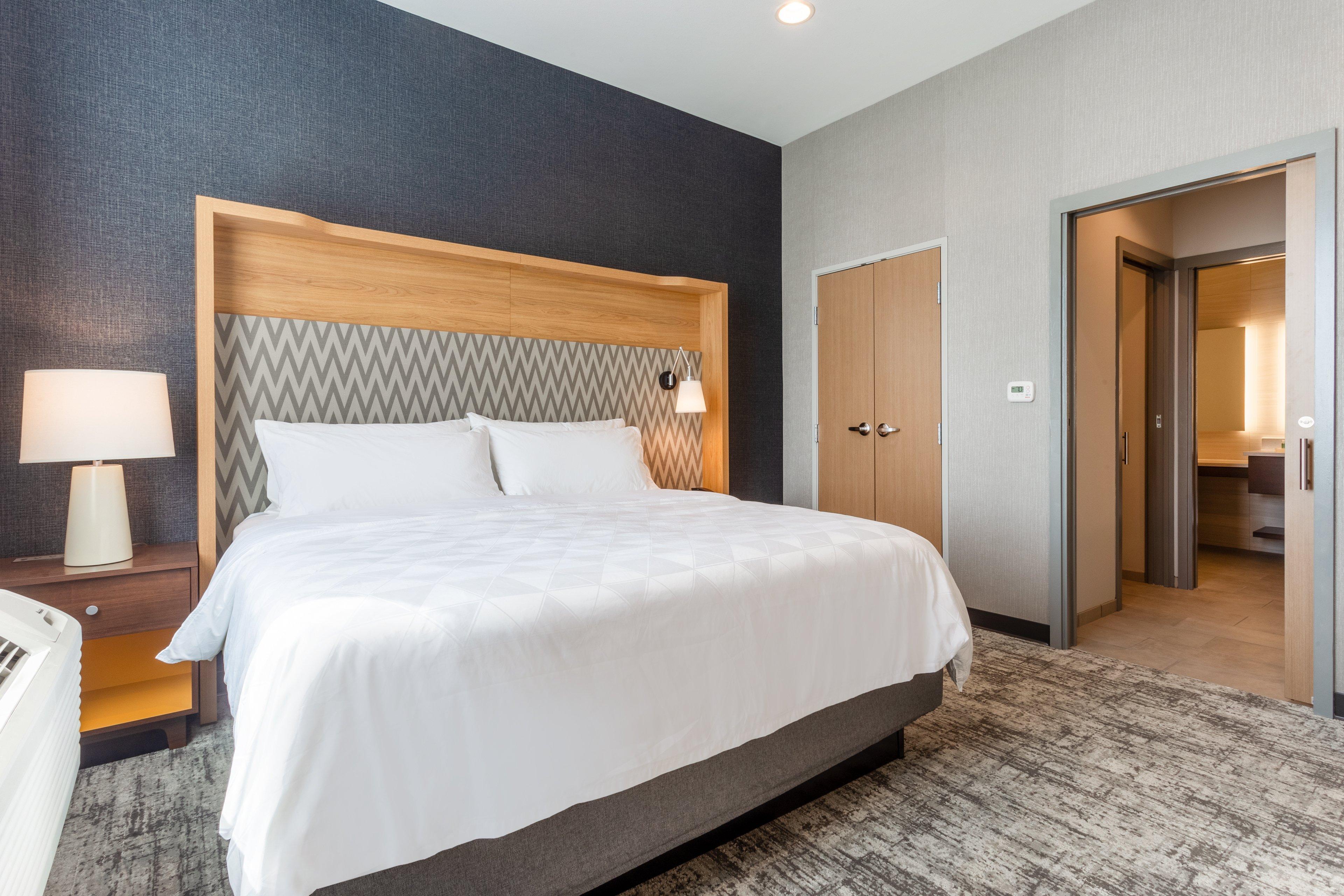 Holiday Inn & Suites Cedar Falls-Waterloo Event Ctr By Ihg Bagian luar foto